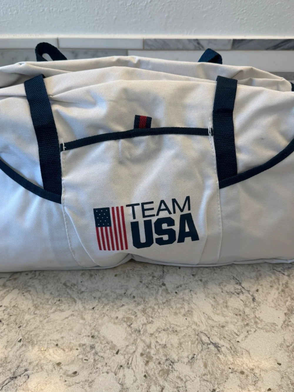 White Team Olympic USA Duffle Bag  Clean inside‎